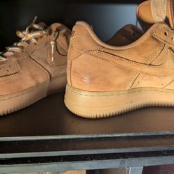 Supreme Size 8