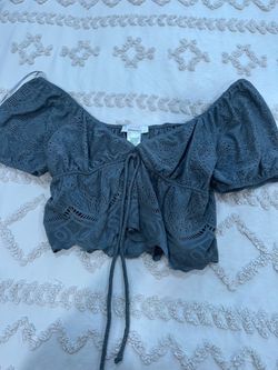 Grey women’s top