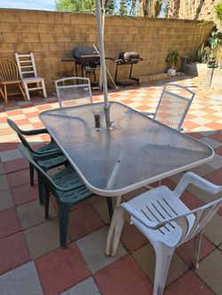 Free patio table