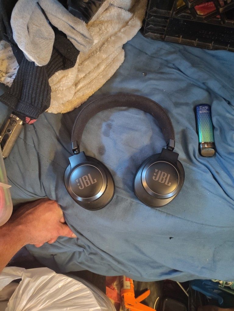 JBL 770NC Adaptive Noise Canceling Hheadphones