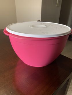 Tupperware pink jumbo bowl-10 liters