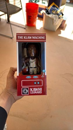 2026 Kawhi Leonard Bobblehead, The Klaw