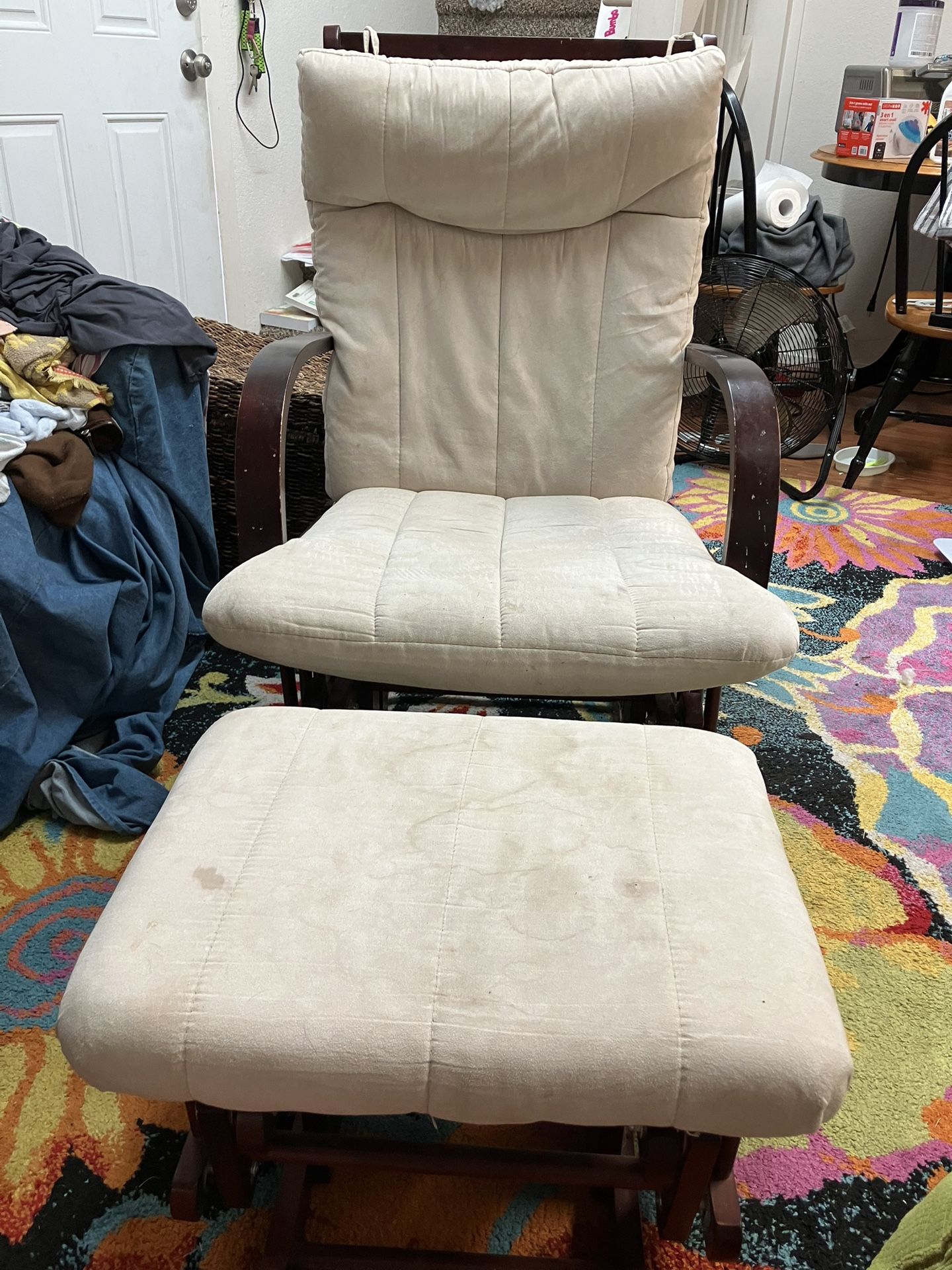 Free Nursing Chair 