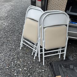 4 Pack Vynil Padded Folding Chairs