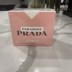 Brand new Prada paradoxe virtual flower