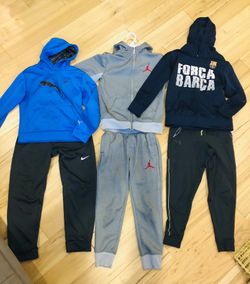 Bundle: Boys Sports Clothes / size M
