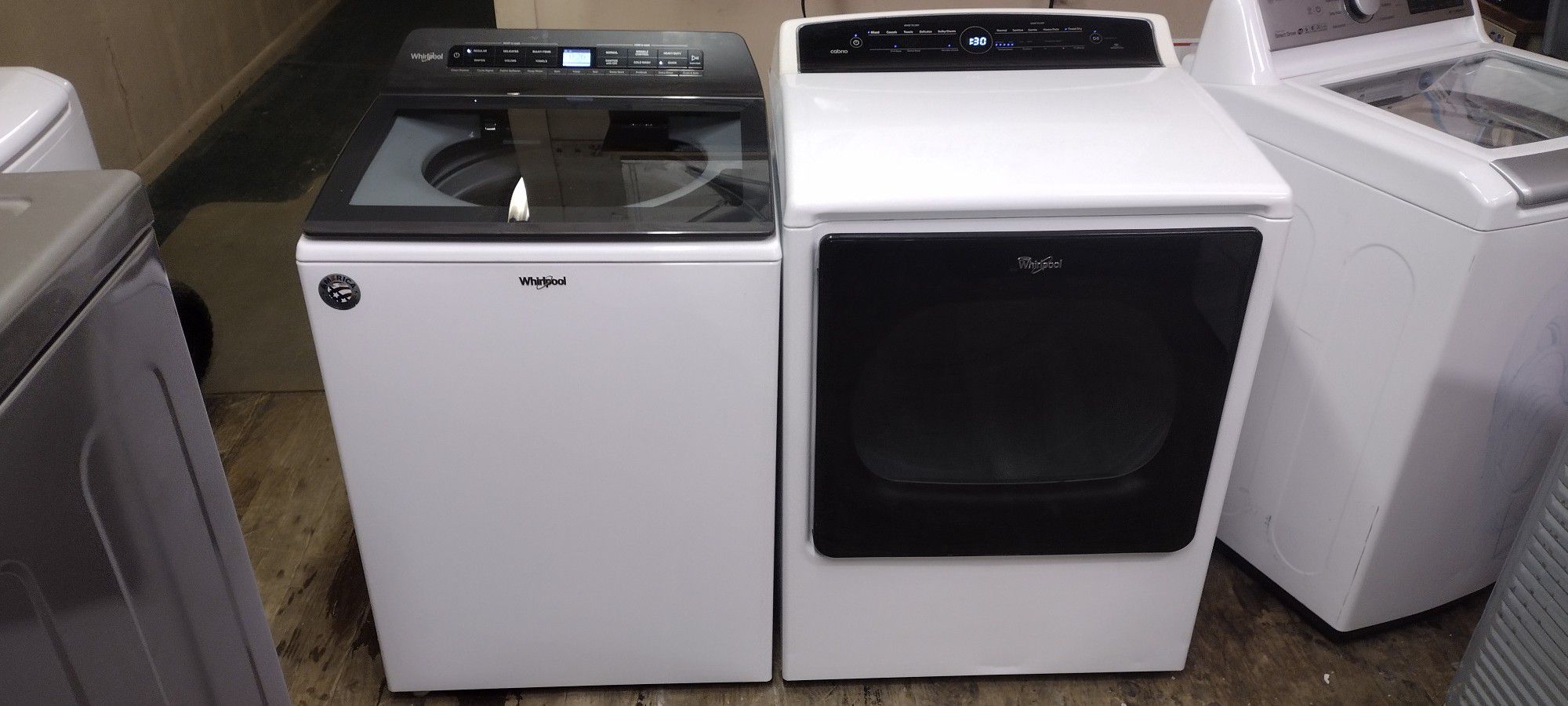 Whirlpool White TopLoad Washer & Cabrio Electric Dryer Set