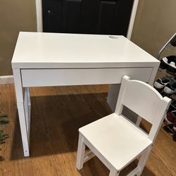 Kids Desk w/ Chair 