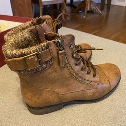 Brown Boots Size 8
