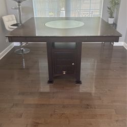 Dinning Room Table 