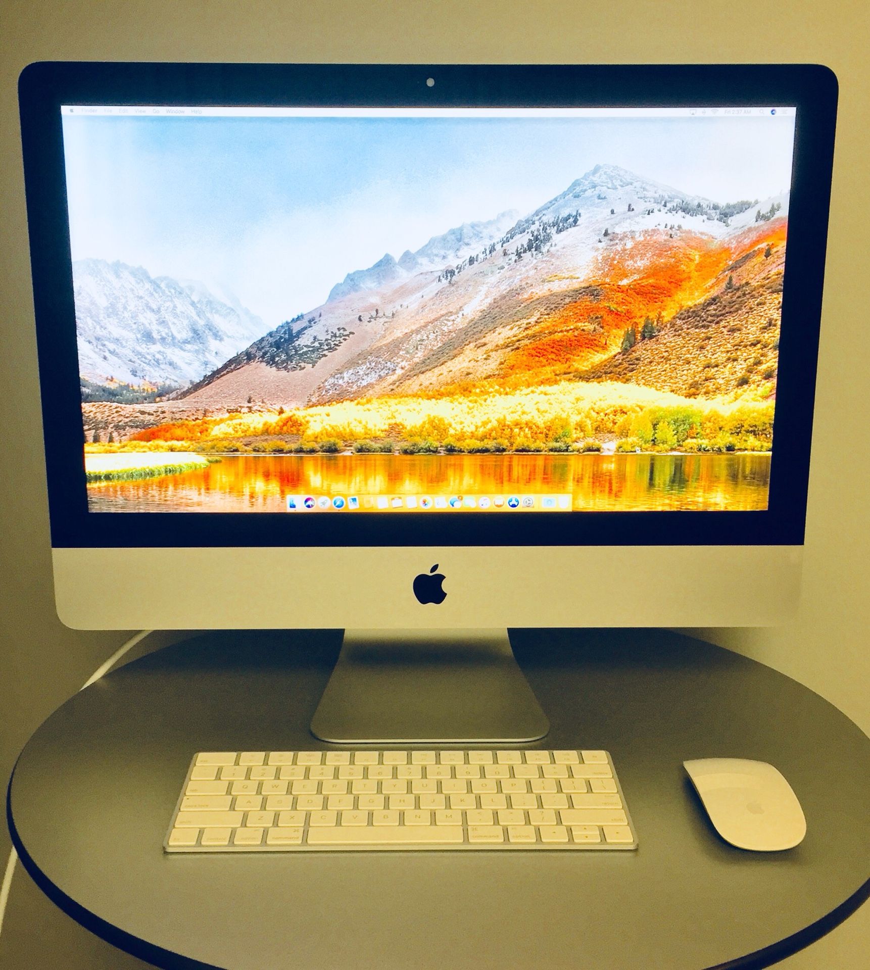 Apple iMac (Retina 4K, 21.5-inch, Sept. 2017)