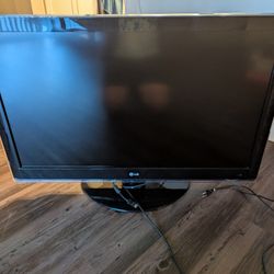 42" LG HDTV (1080p), 42LH40