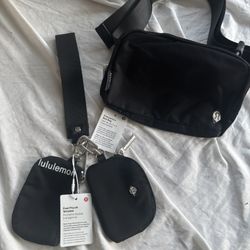 Lululemon Black Dual Pouch and Black Everywhere Belt Bag Bundle Brand New