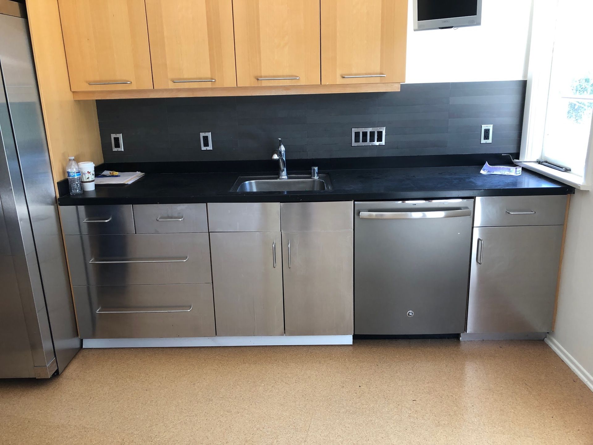 Stainless Steel Kitchen Cabinets with SS Sink