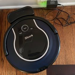 Shark Roomba