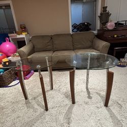 2 Side Tables