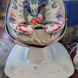 Mamaroo Baby Swing
