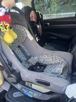 Nuna PIPA™ Lite RX Infant Car Seat & Base