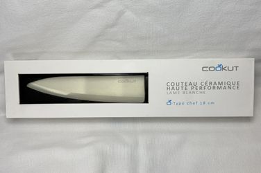 Cookut Kanji high-performance ceramic chef's knife. 