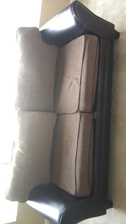 BEAUTIFUL LEATHER/UPHOLSTERED COUCH!! Moving Must go ASAP!! Two year use. No stains No rips