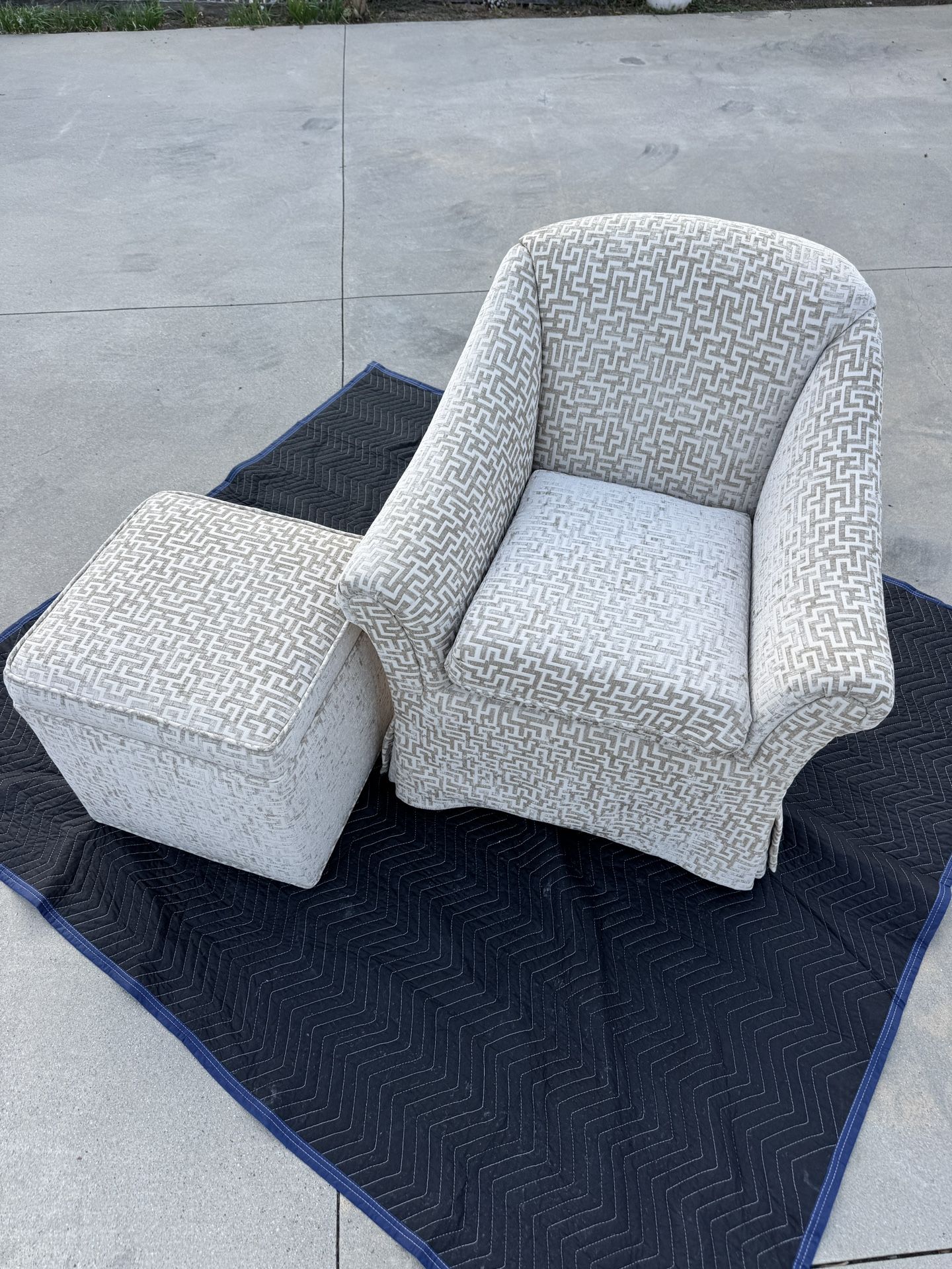 Luxury Designer Chaise Lounge Sofa Chair Ottoman