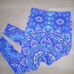 Size Medium Womens Leggings