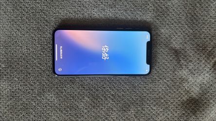 iPhone XS
