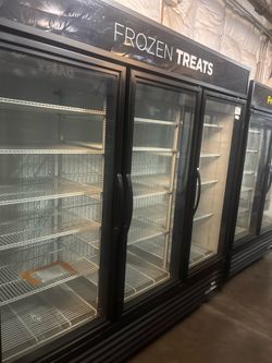Freezer commercial