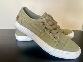 Blowfish Malibu Women’s Green Canvas Lace-Up Casual Sneakers Rubber Sole 7.5