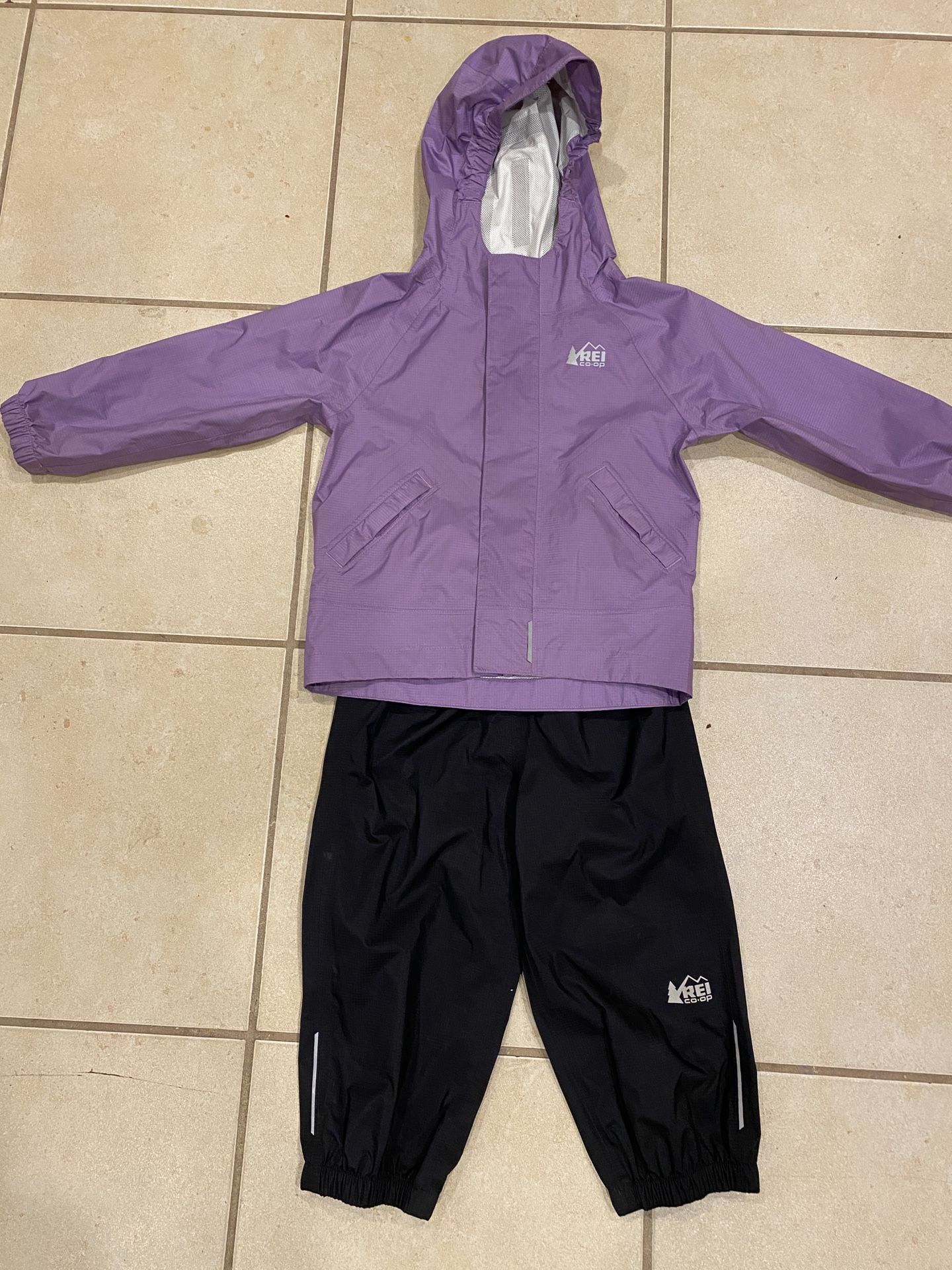 REI Toddler Rain Suit 2t