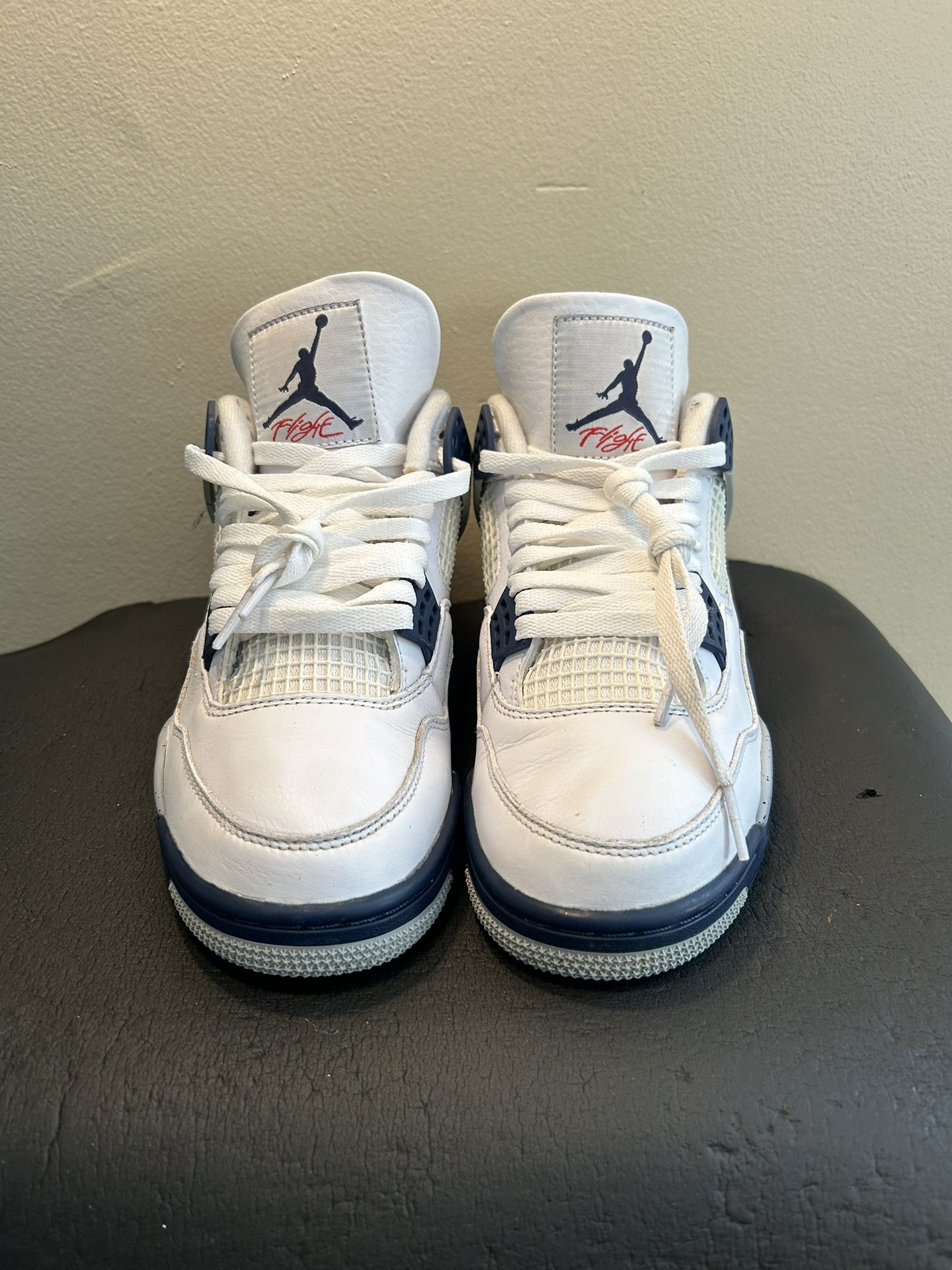 Air Jordan 4 Retro Midnight Navy Size 7 – Used, No Box