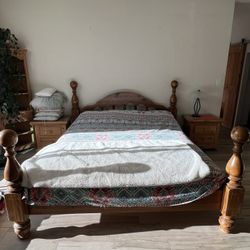 Broyhill Fontana Pine California King Bedroom Set