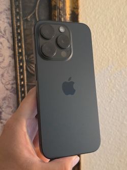 iPhone 15 PRO unlocked