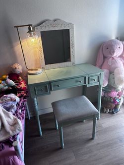 Vanity Desk and light