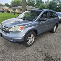 2010 HONDA CR-V.      AWD.  MOONROOF,   CLEAN TITLE 