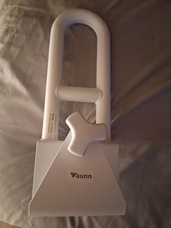 Bathtub safety clamp