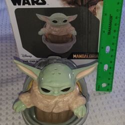 Star Wars Mandalorian Ceramic Salt & Pepper Shaker  & Baby Yoda Plush $10