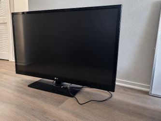 LG Flat Screen TV