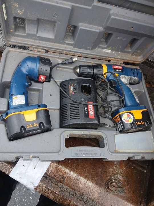 Ryobi Drill And Flashlight
