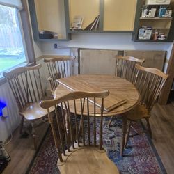 Used Expandable Traditional Oblong Table