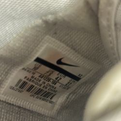NIKES (USED) 