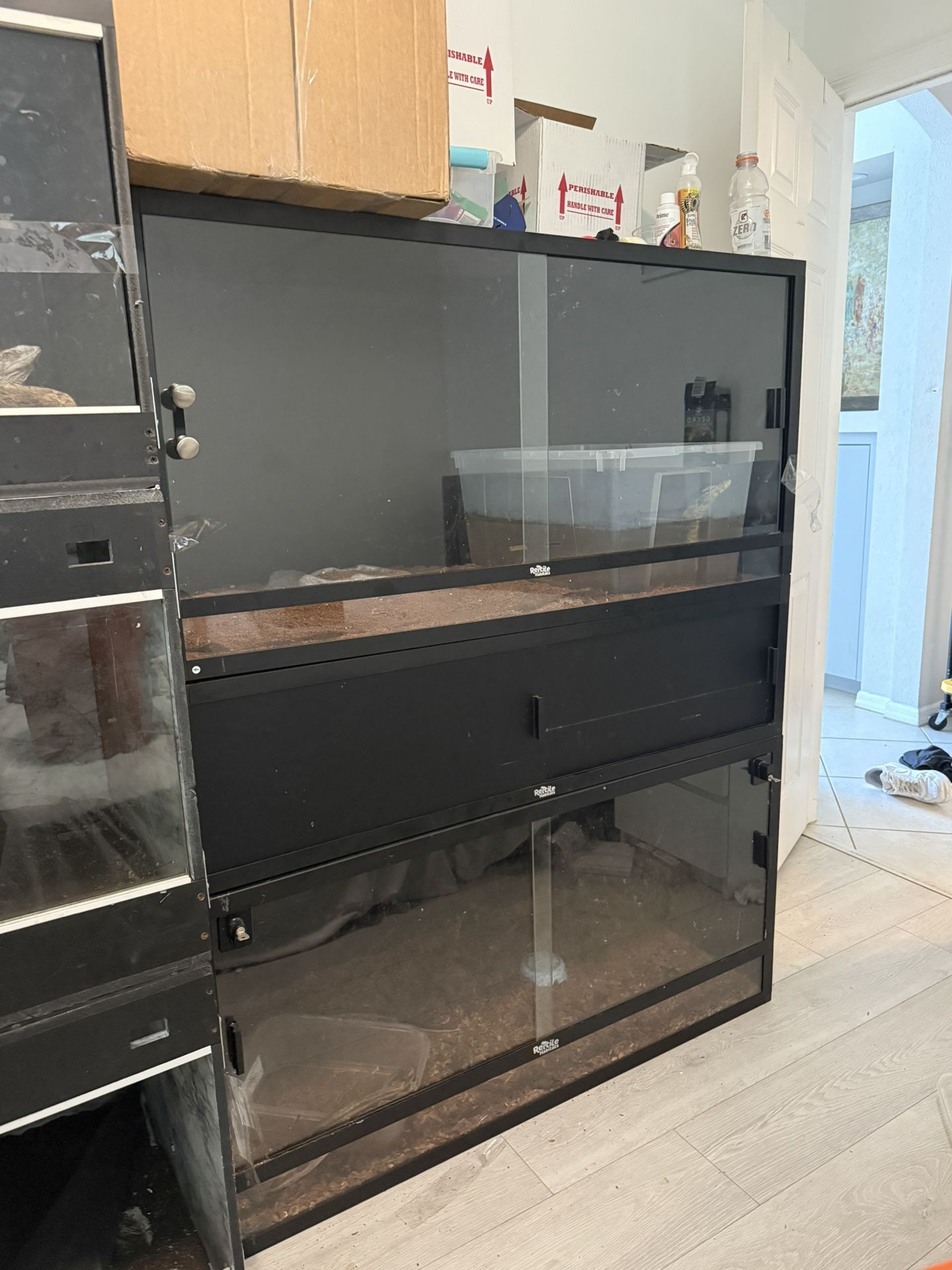 4x2x2 Reptile enclosure