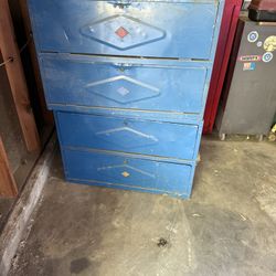 4 Door Cabinet