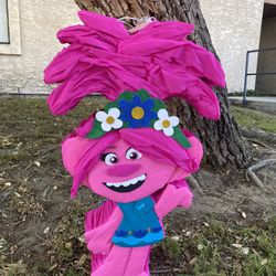 Pinata Trolls 