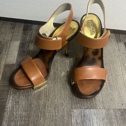 Size 6 1/2 