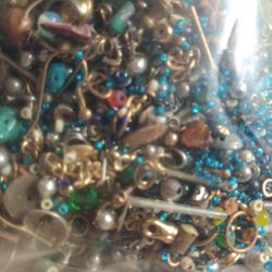 Large Bag  Thousands Of Misc Beads, Vintage Jewelry Pieces, Etc.