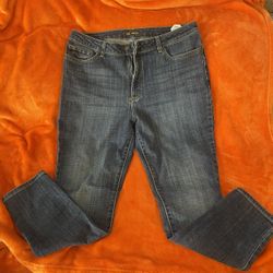 Lee’s Skinny Leg  ( Slim Fit )Size 16