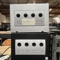 Untested GameCube consle (turns on!)