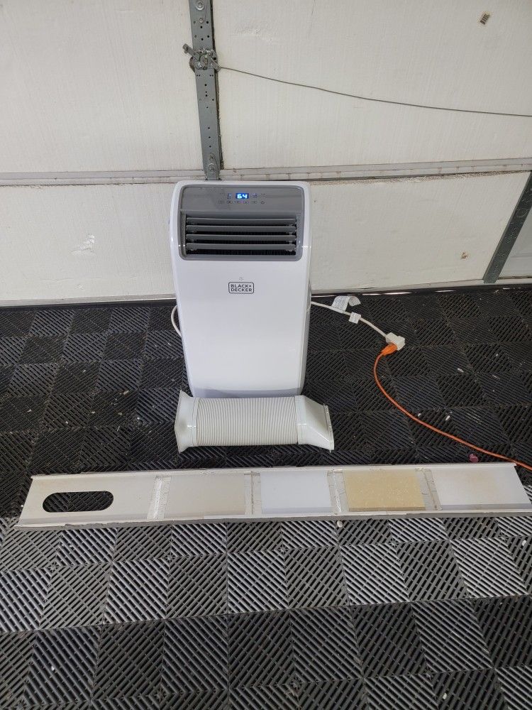 Black & Decker 14,000 BTU Portable Air Conditioner AC