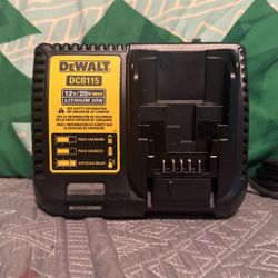Dewalt DCB115 Fast Charger Brand New